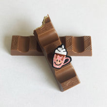 Charger l&#39;image dans la galerie, Pin&#39;s Chocolat Chaud
